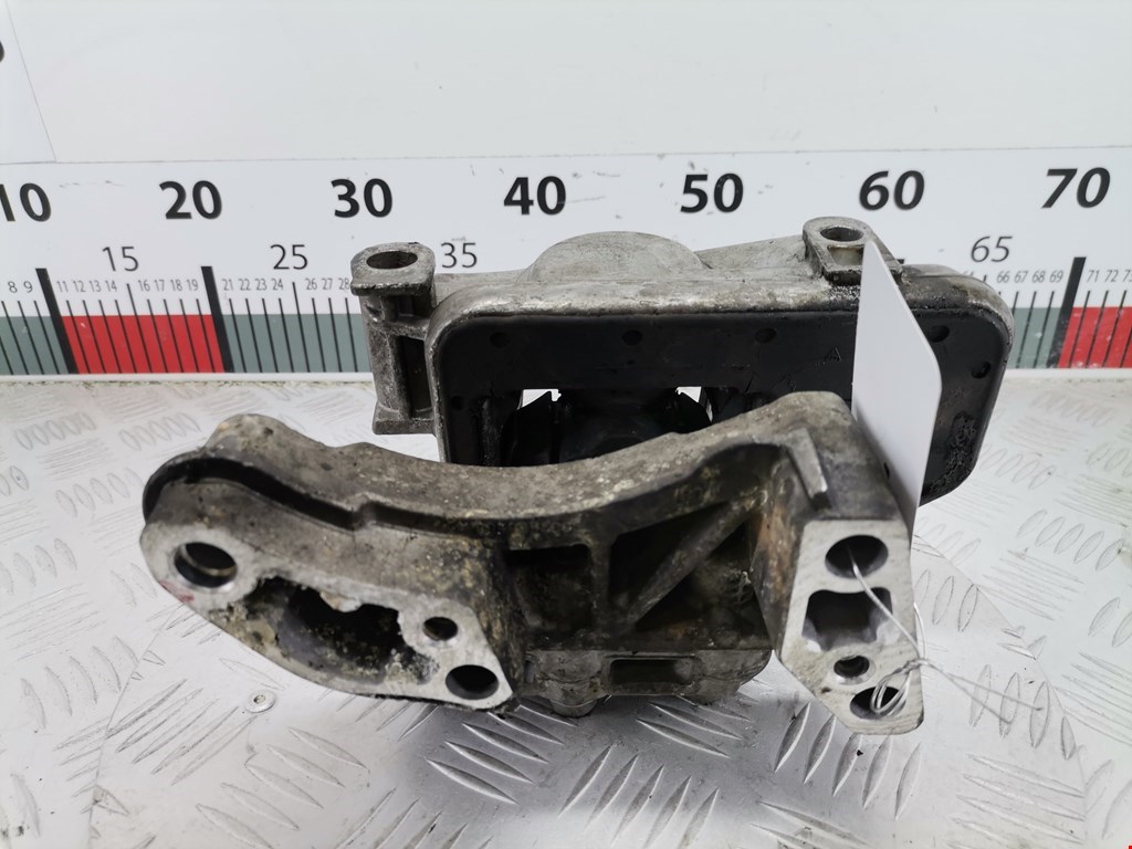 Кронштейн (крепление лапа) двигателя Citroen C3 1 (2001-2010)