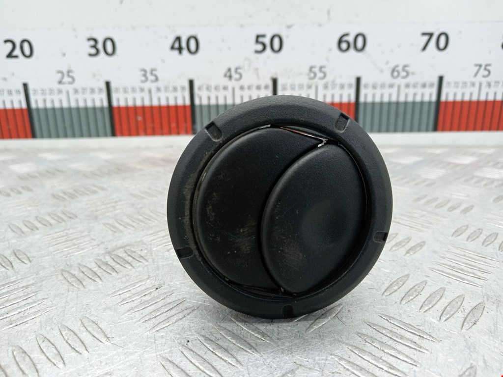 Дефлектор воздушный DACIA Sandero 2008-2012