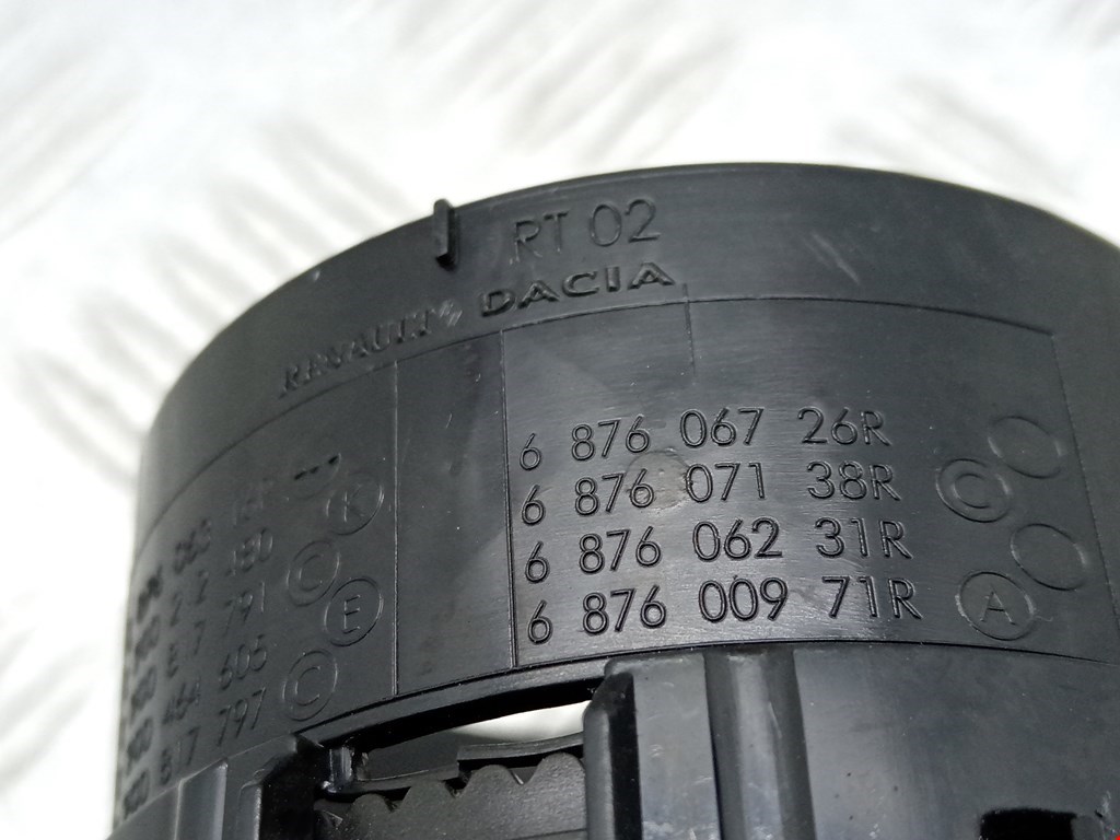 Дефлектор воздушный DACIA Sandero 2008-2012