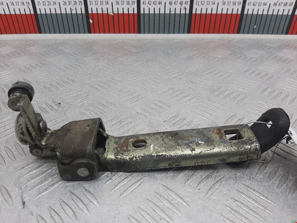 Ролик двери сдвижной (левый/правый средний верхний/нижний) IVECO Daily III 1999-2006