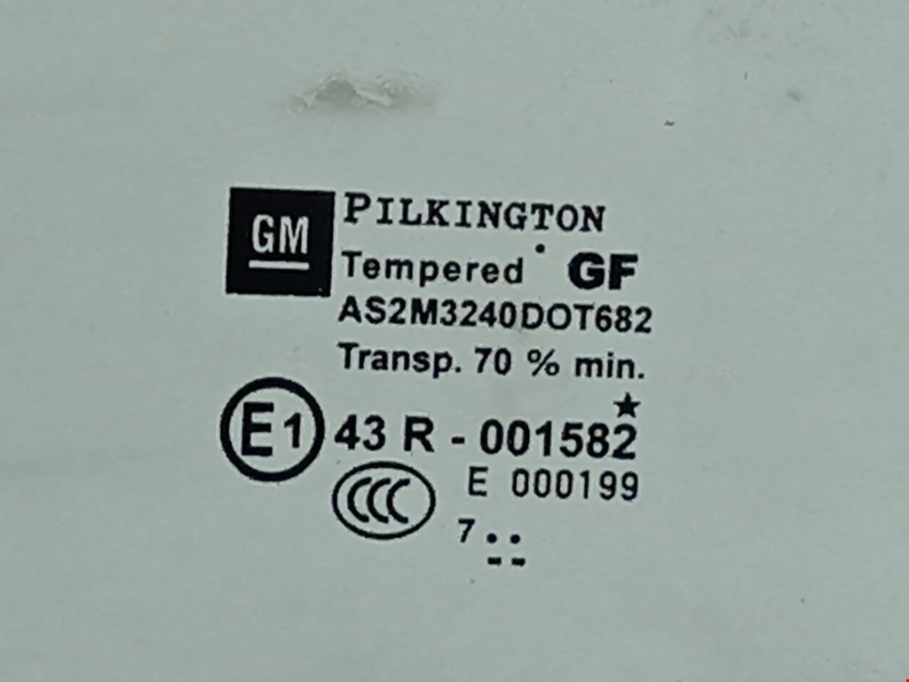 Стекло двери переднее левое OPEL Astra H/Family 2004-2015