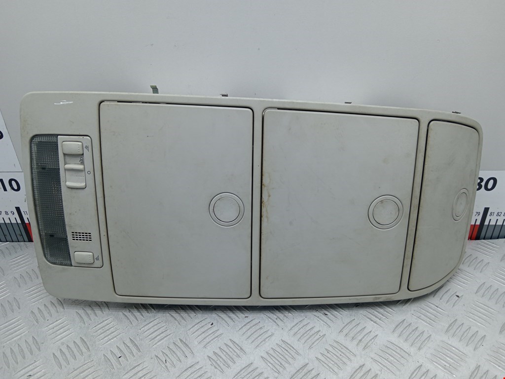 Плафон салонный (салона фонарь) VOLKSWAGEN Touran 2003-2010