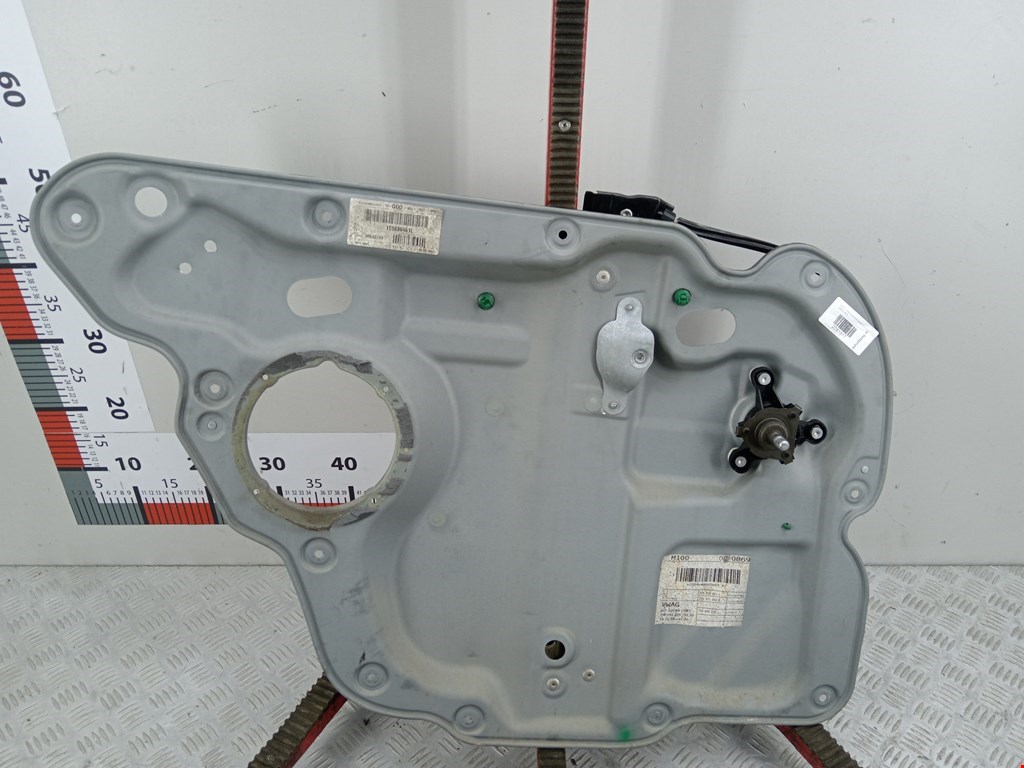 Стеклоподъемник задний левый VOLKSWAGEN Touran 2003-2010