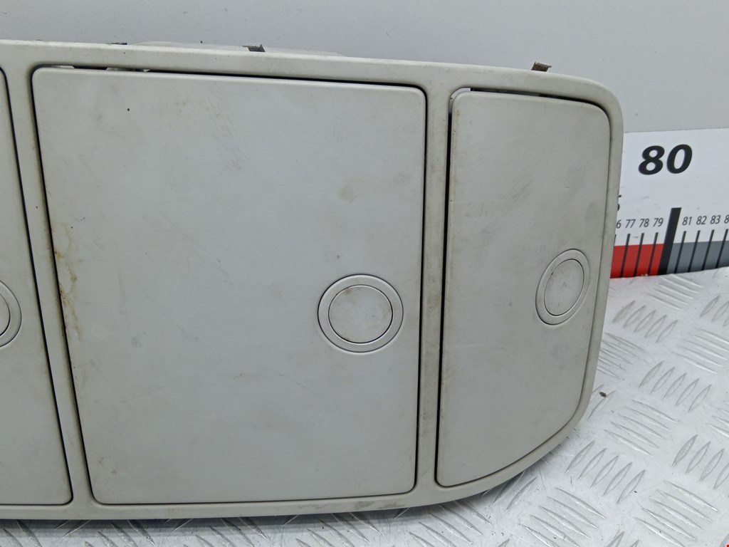 Плафон салонный (салона фонарь) VOLKSWAGEN Touran 2003-2010