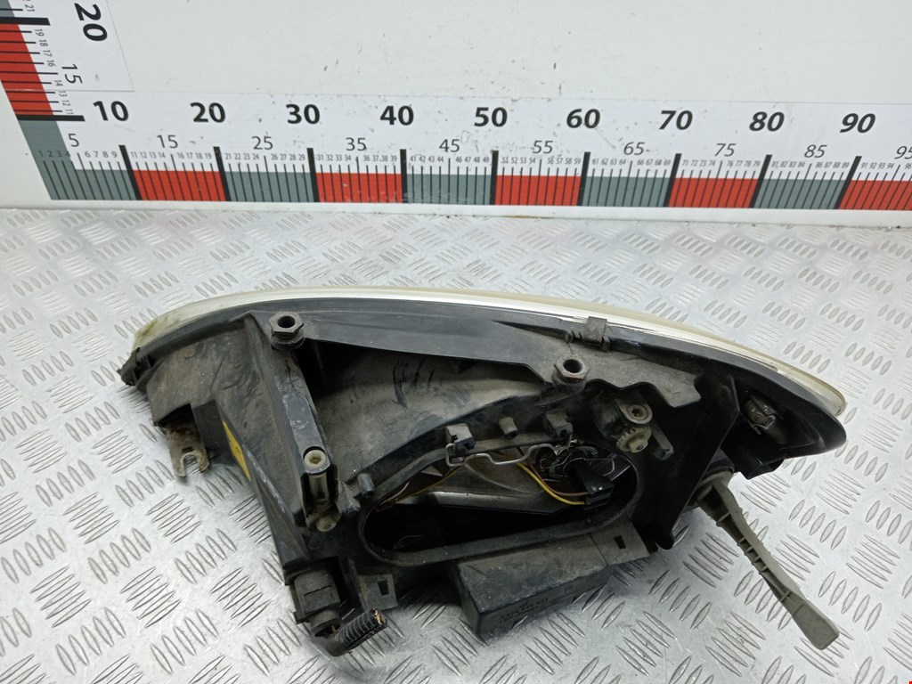 Фара правая FORD Galaxy 1995-2005