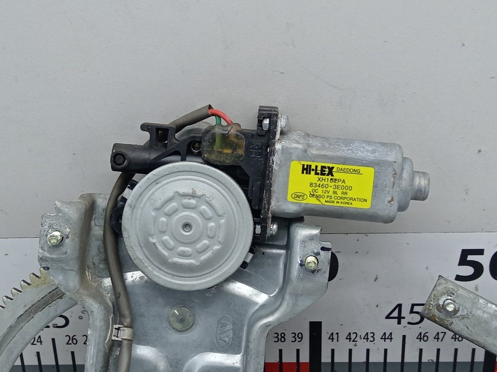 Стеклоподъемник задний правый KIA Sorento 2002-2009