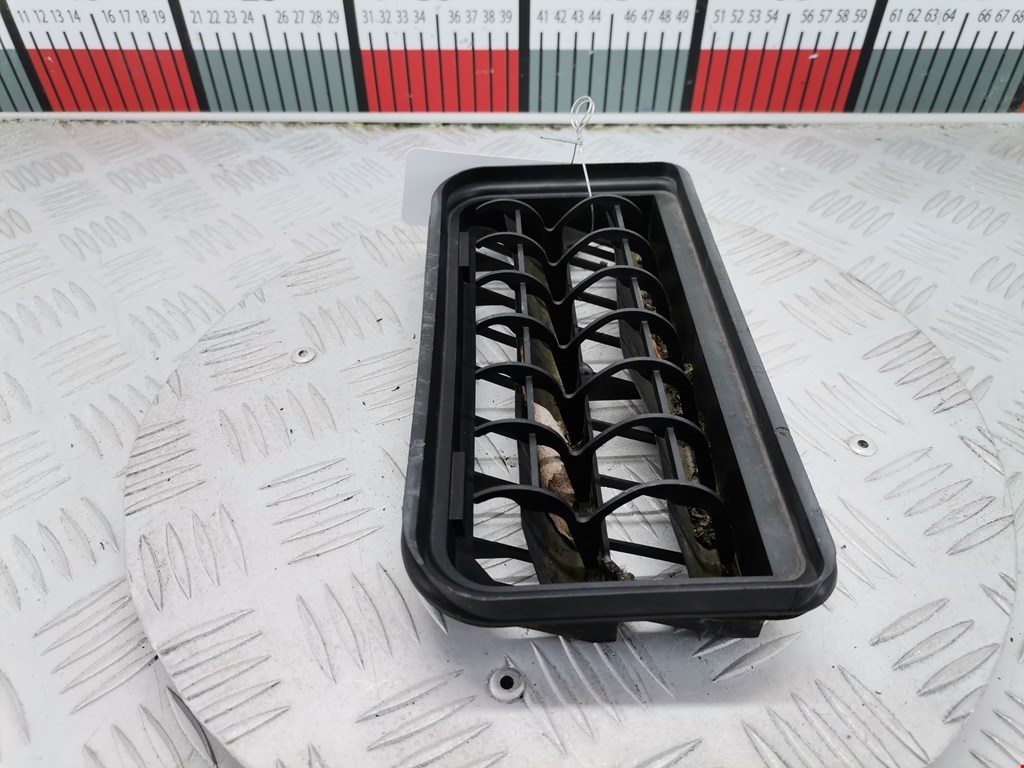 Воздуховод VOLKSWAGEN Passat B7 2011-2015