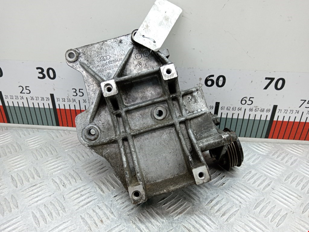 Кронштейн кондиционера AUDI 80 B4 1991-1996