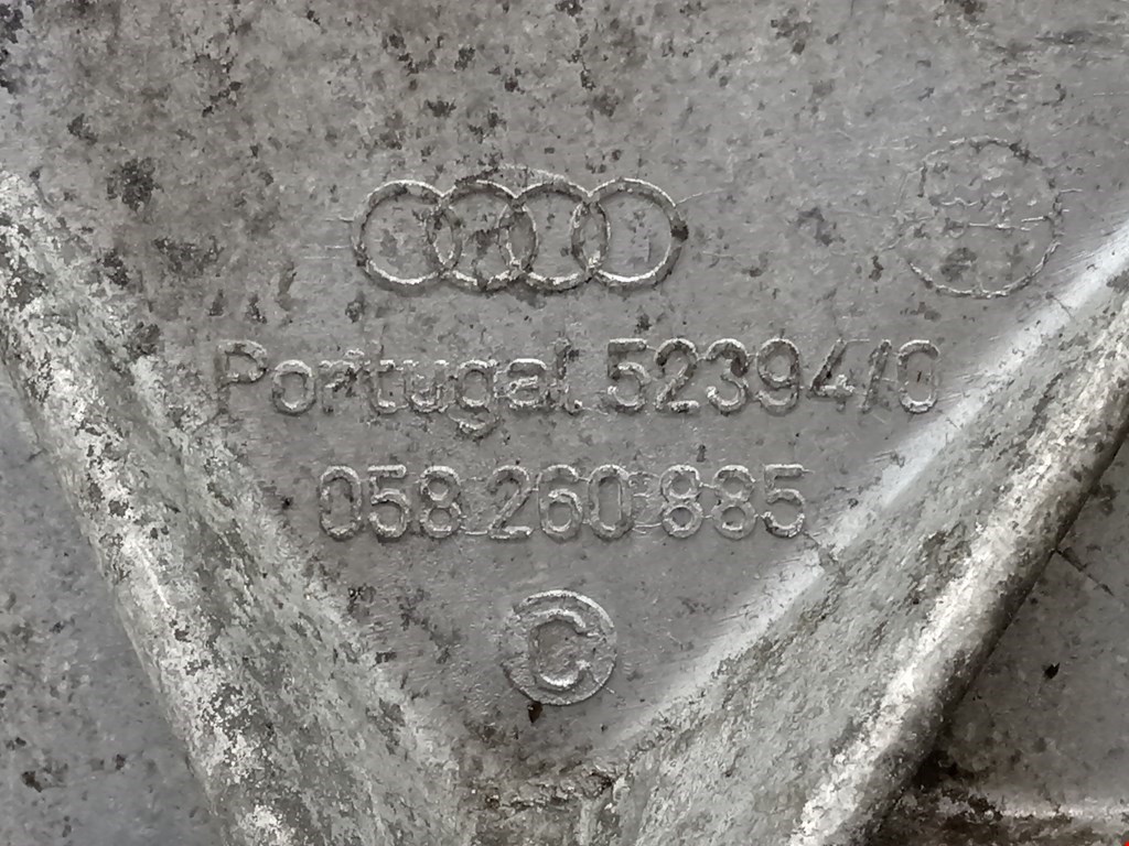 Кронштейн кондиционера AUDI 80 B4 1991-1996