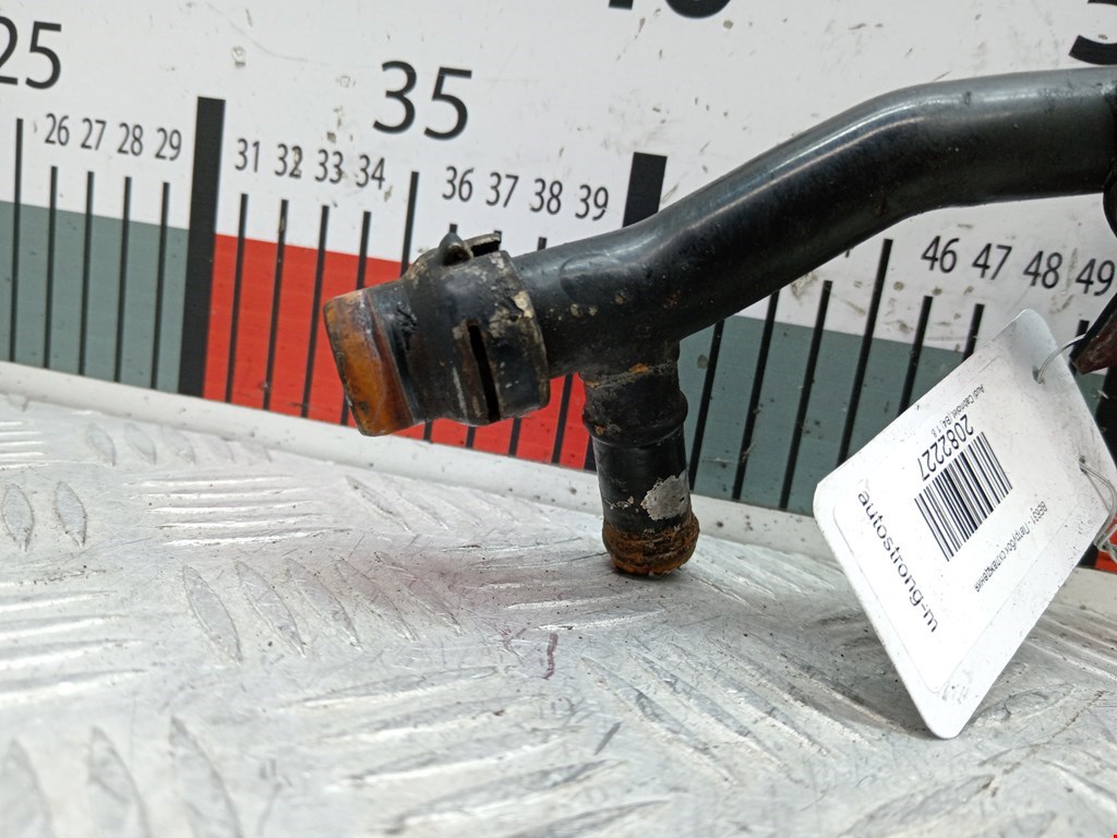 Патрубок AUDI 80 B4 1991-1996