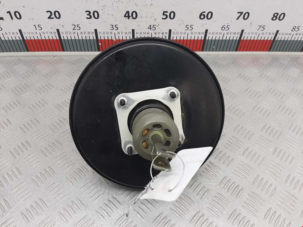 Усилитель тормозов вакуумный DACIA Sandero 2008-2012