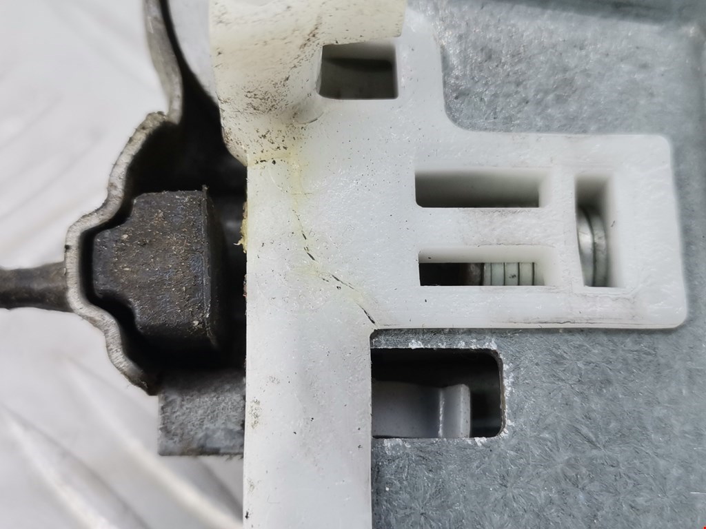 Стеклоподъемник задний правый RENAULT Sandero 2009-2014