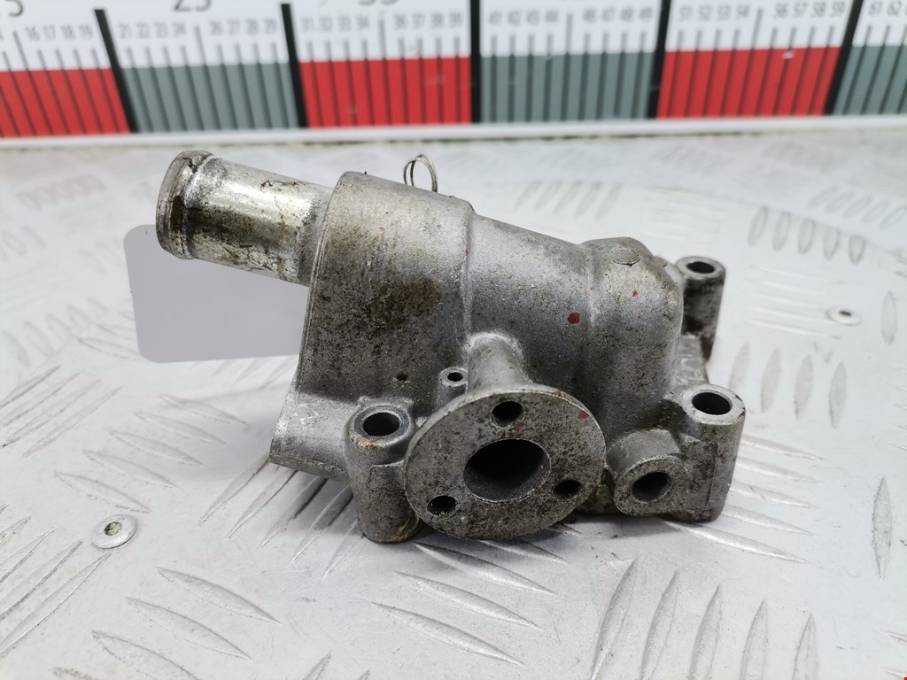 Тройник системы охлаждения OPEL Corsa C 2000-2006