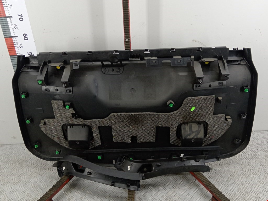 Обшивка крышки багажника CITROEN C4 Picasso 2006-2013