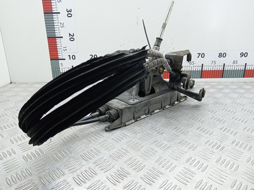 Кулиса (селектор) АКПП/МКПП в салоне VOLKSWAGEN Touran 2003-2010