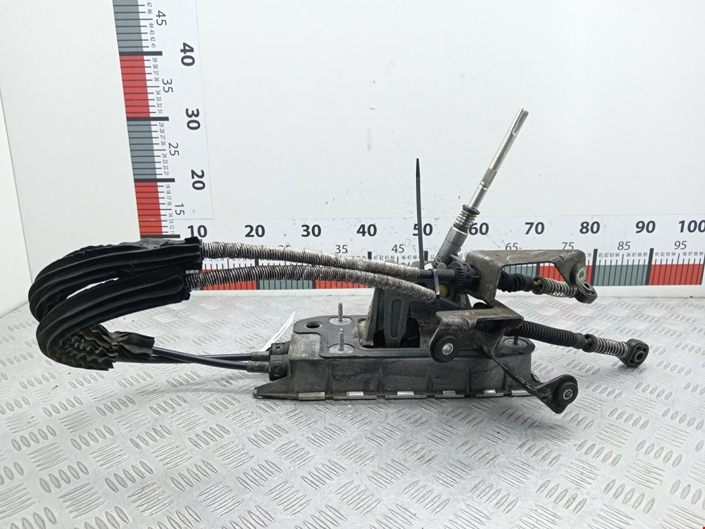 Кулиса (селектор) АКПП/МКПП в салоне VOLKSWAGEN Touran 2003-2010