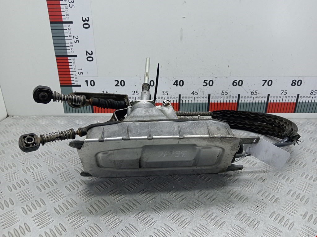 Кулиса (селектор) АКПП/МКПП в салоне VOLKSWAGEN Touran 2003-2010