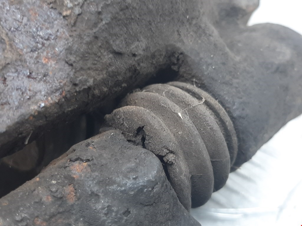 Суппорт передний левый IVECO Daily III 1999-2006