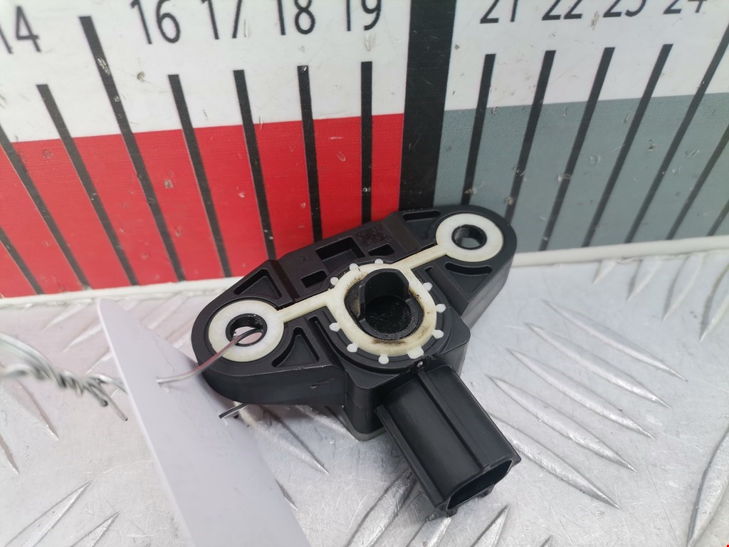 Датчик AIR BAG (подушек безопасности) VOLKSWAGEN Passat B7 2011-2015