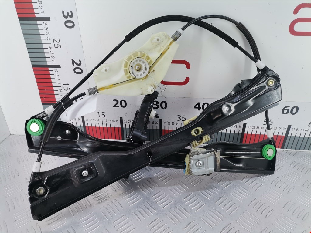 Стеклоподъемник передний левый VOLKSWAGEN Passat B7 2011-2015