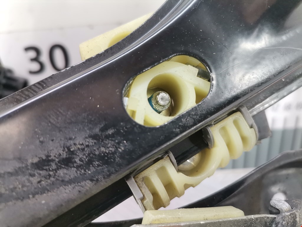 Стеклоподъемник передний левый VOLKSWAGEN Passat B7 2011-2015