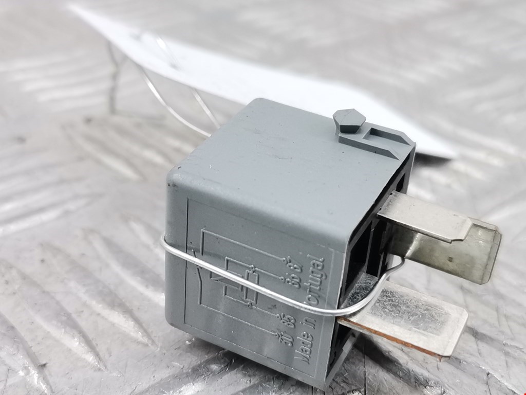 Реле MERCEDES-BENZ M-Class W164 ML 2005-2011