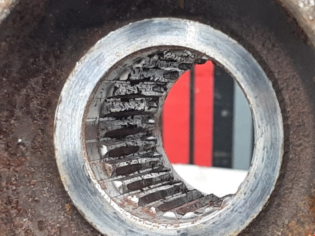 Ступица передняя правая CITROEN C4 Picasso 2006-2013