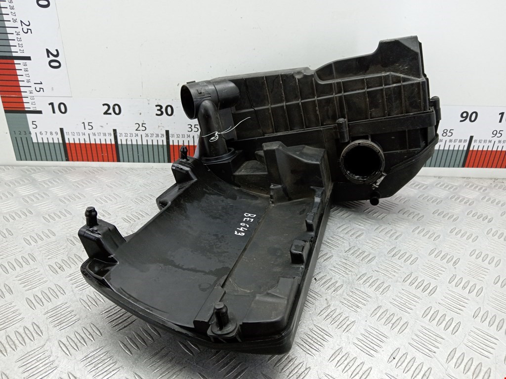 Корпус воздушного фильтра DACIA Sandero 2008-2012