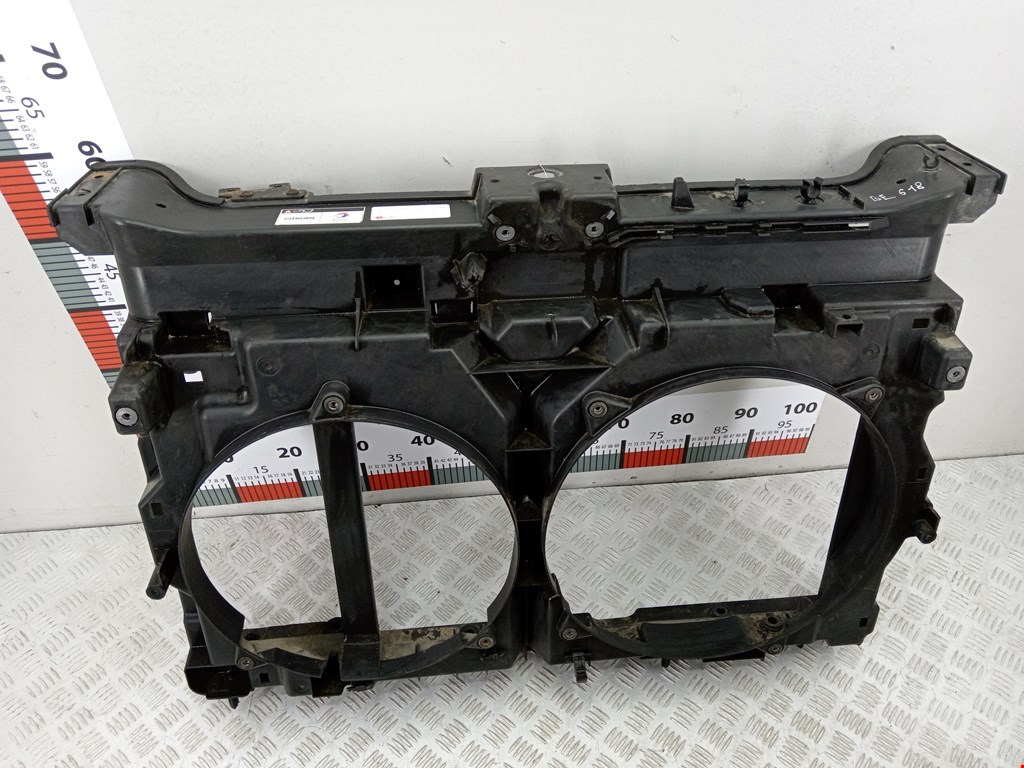 Панель передняя (передняя монтажная панель рамка передняя телевизор) Citroen C8 (2002-2014)