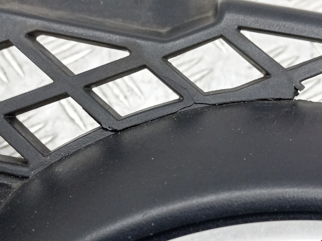 Решетка радиатора MERCEDES-BENZ Sprinter 906 2006-2018