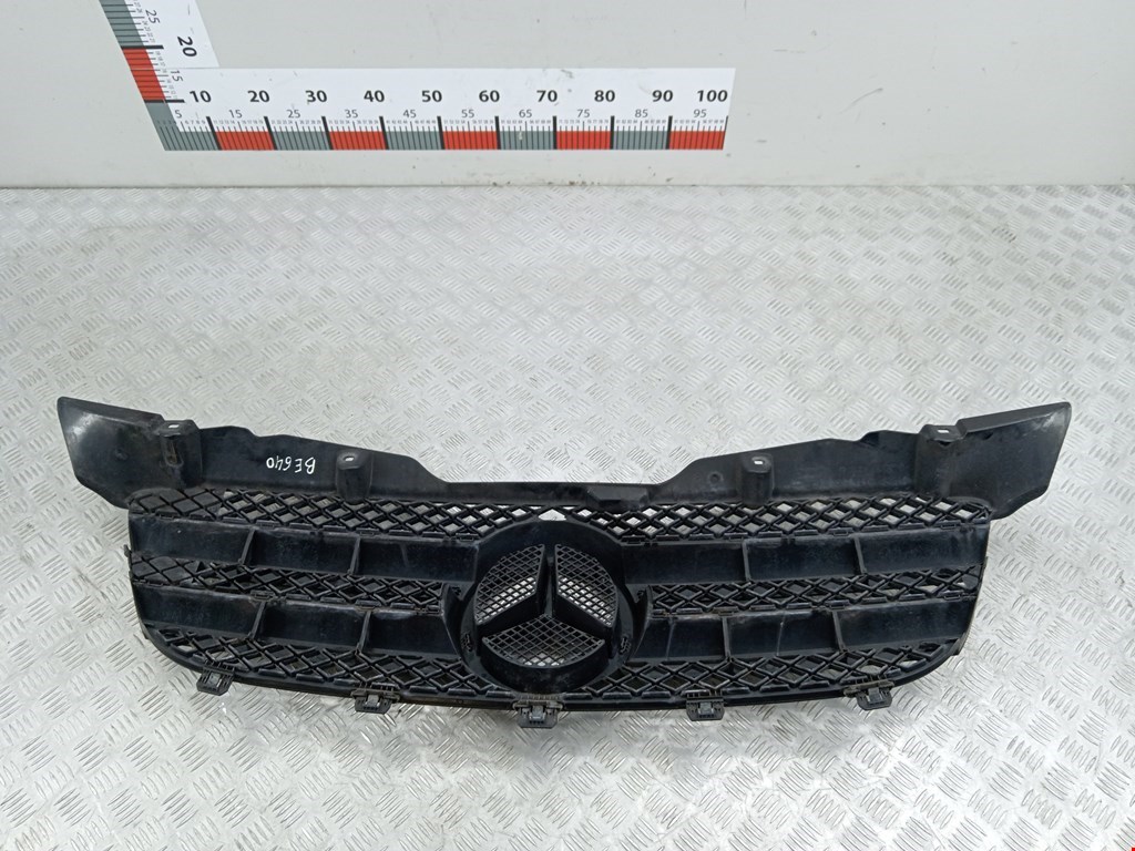 Решетка радиатора MERCEDES-BENZ Sprinter 906 2006-2018