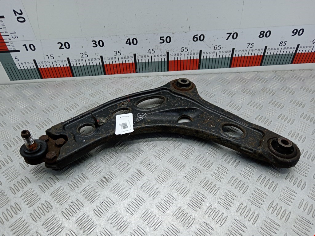 Рычаг передний левый OPEL Vivaro A 2001-2014