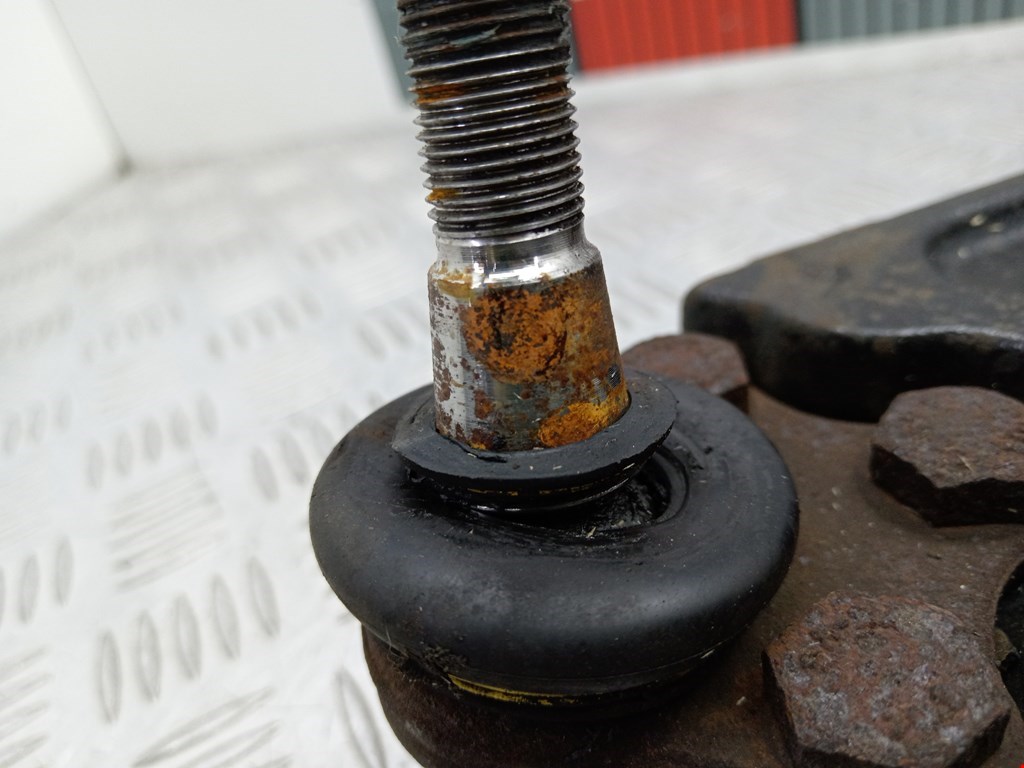 Рычаг передний левый OPEL Vivaro A 2001-2014