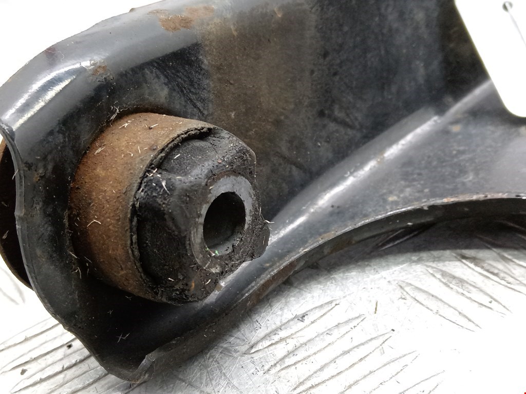 Рычаг передний правый DACIA Sandero 2008-2012