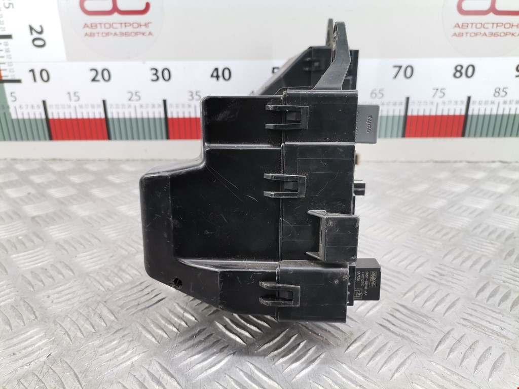 Датчик уровня в бачок омывателя JAGUAR XF X250 2007-2015