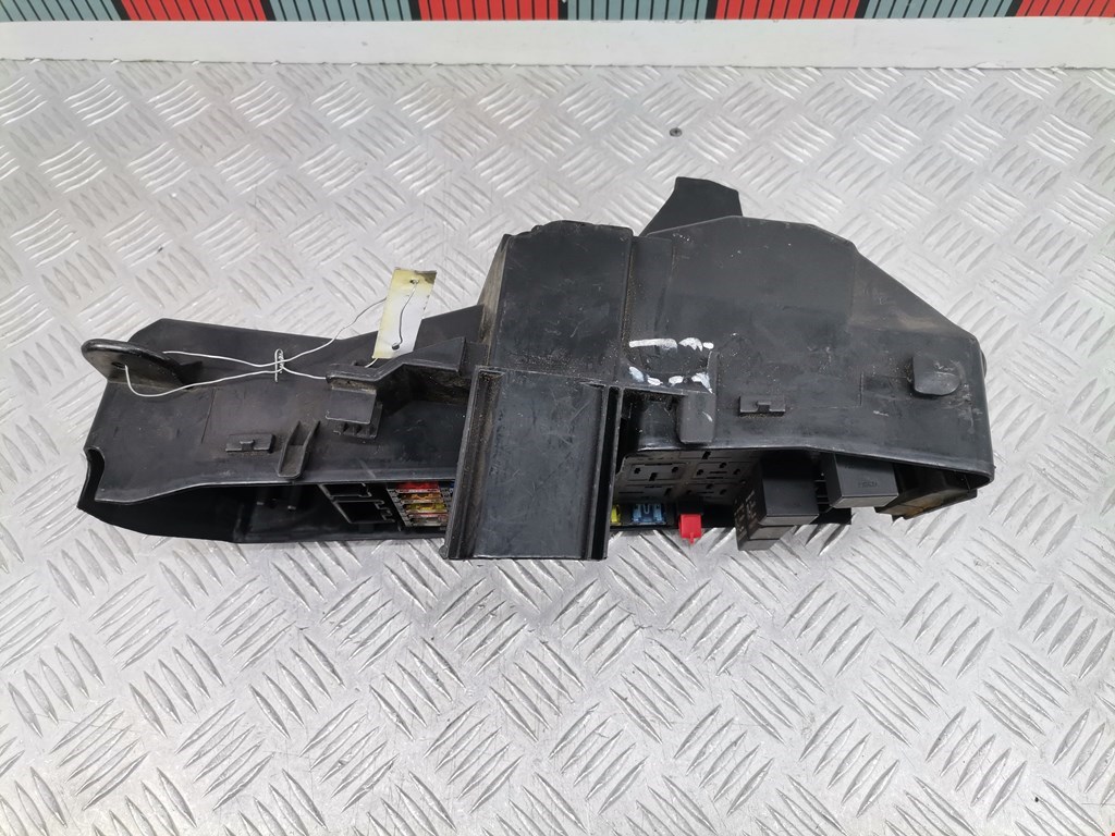 Датчик уровня в бачок омывателя VOLVO V70 II 2000-2007