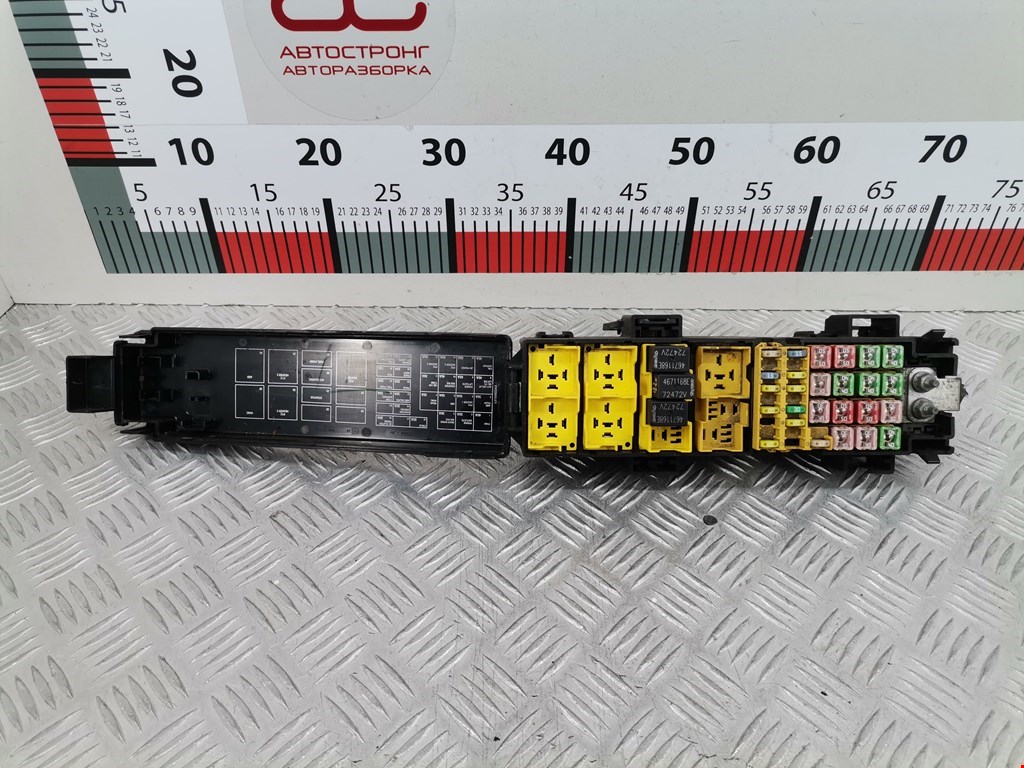 Датчик уровня в бачок омывателя JEEP Grand Cherokee WK 2004-2010