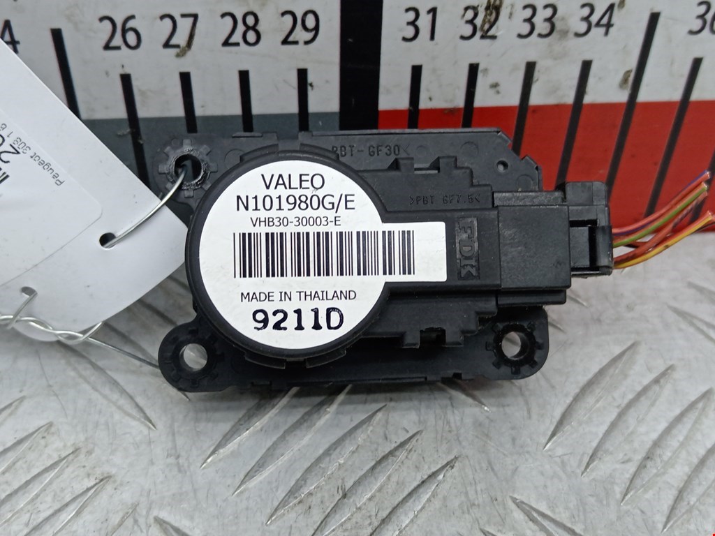 Моторчик заслонки печки PEUGEOT 308 2007-2015