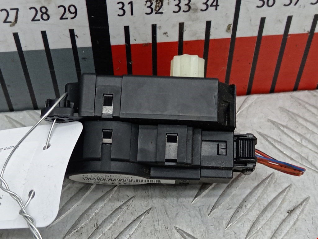 Моторчик заслонки печки PEUGEOT 308 2007-2015