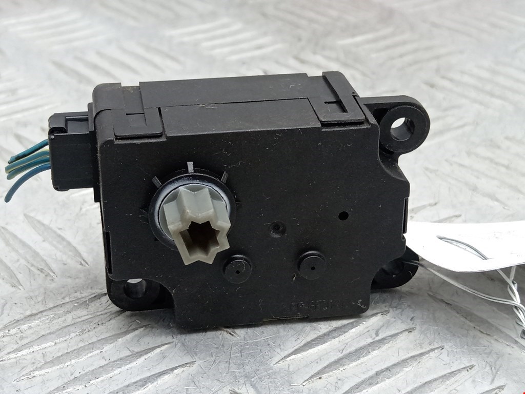 Моторчик заслонки печки PEUGEOT 308 2007-2015