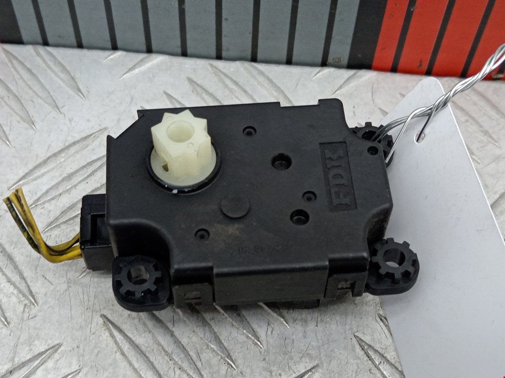 Моторчик заслонки печки PEUGEOT 308 2007-2015