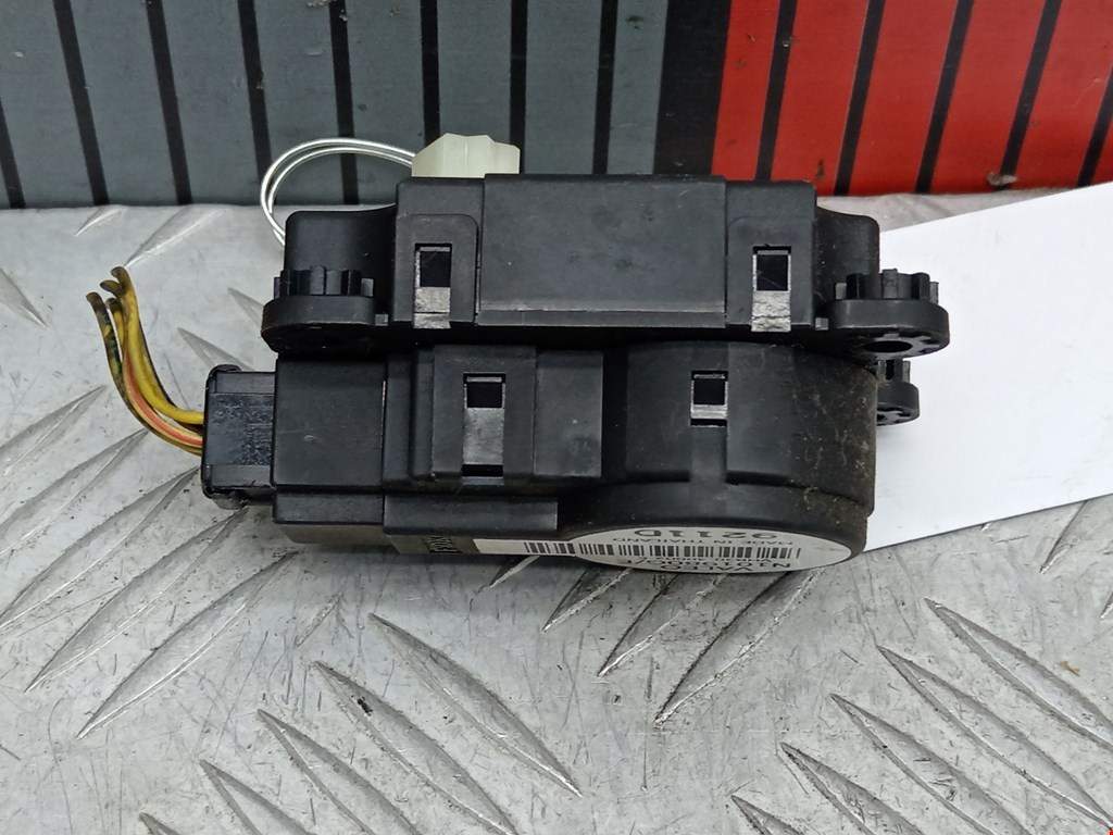 Моторчик заслонки печки PEUGEOT 308 2007-2015