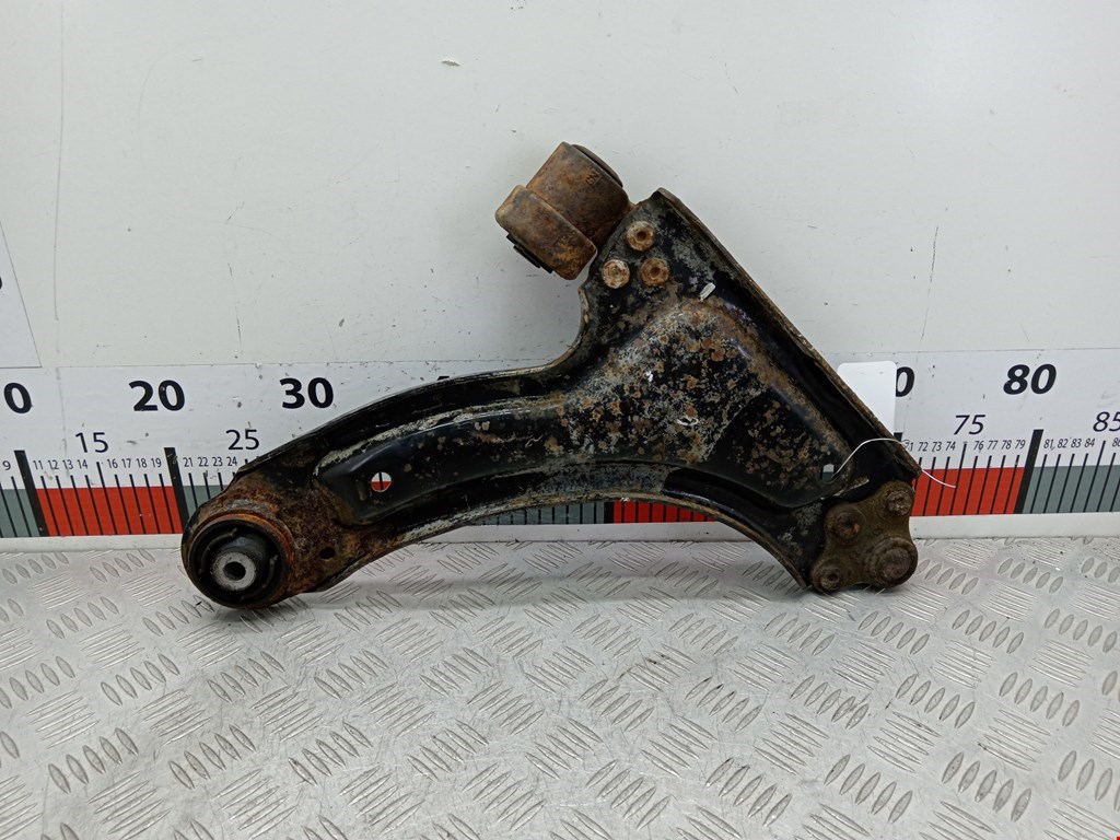 Рычаг передний левый OPEL Combo C 2001-2011