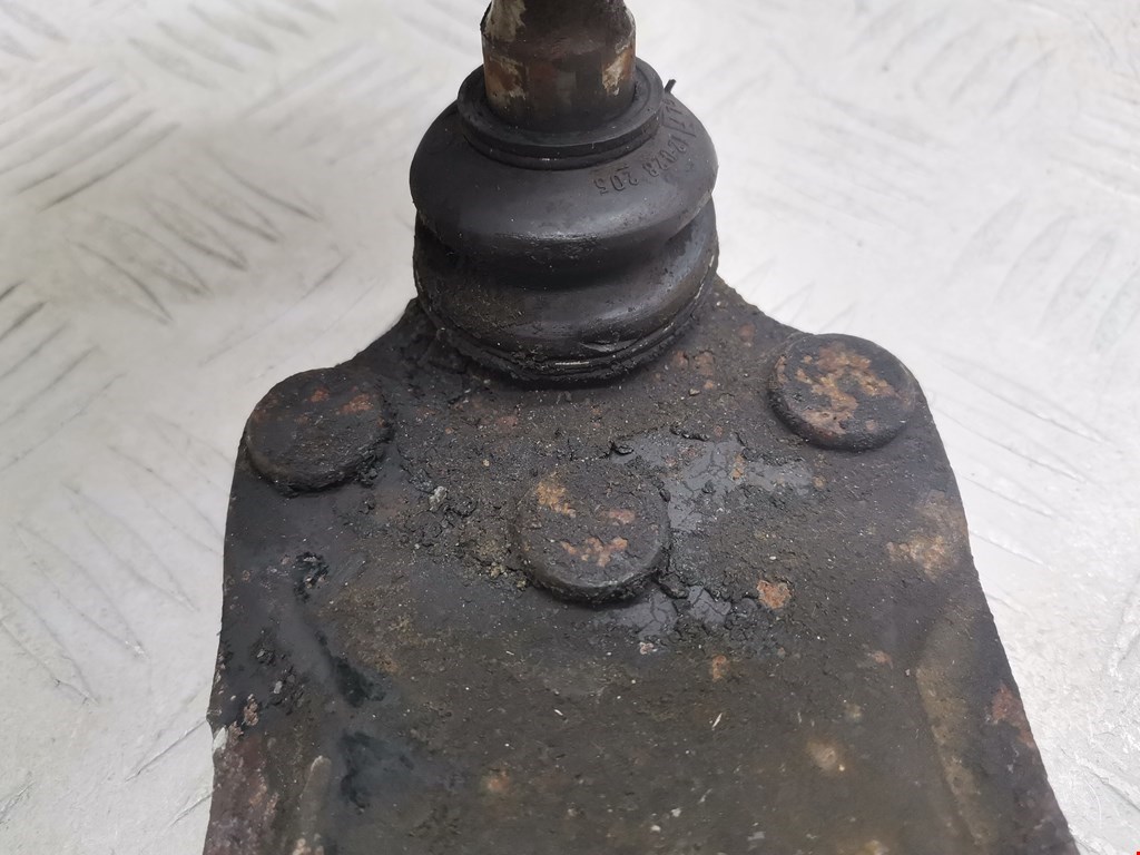 Рычаг передний правый OPEL Astra G 1998-2005