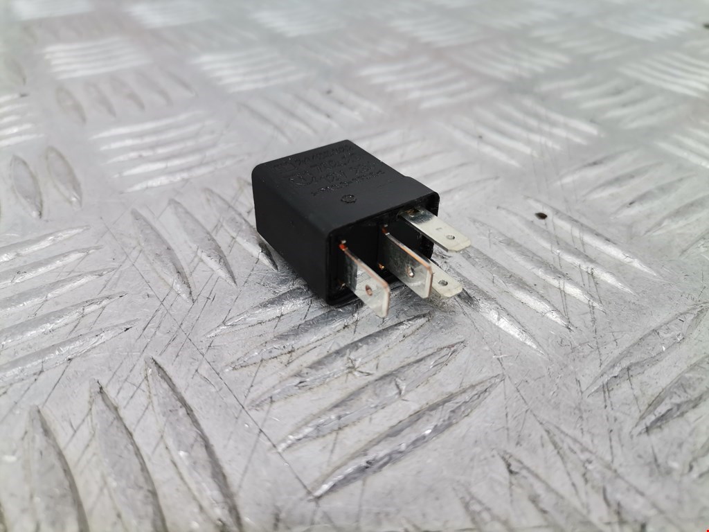 Реле OPEL Corsa D 2006-2014