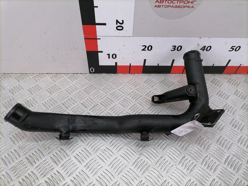 Патрубок интеркулера VOLKSWAGEN Passat B5 1997-2005