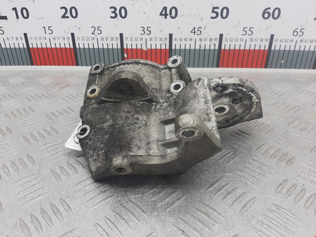 Кронштейн гидроусилителя KIA Sorento 2002-2009