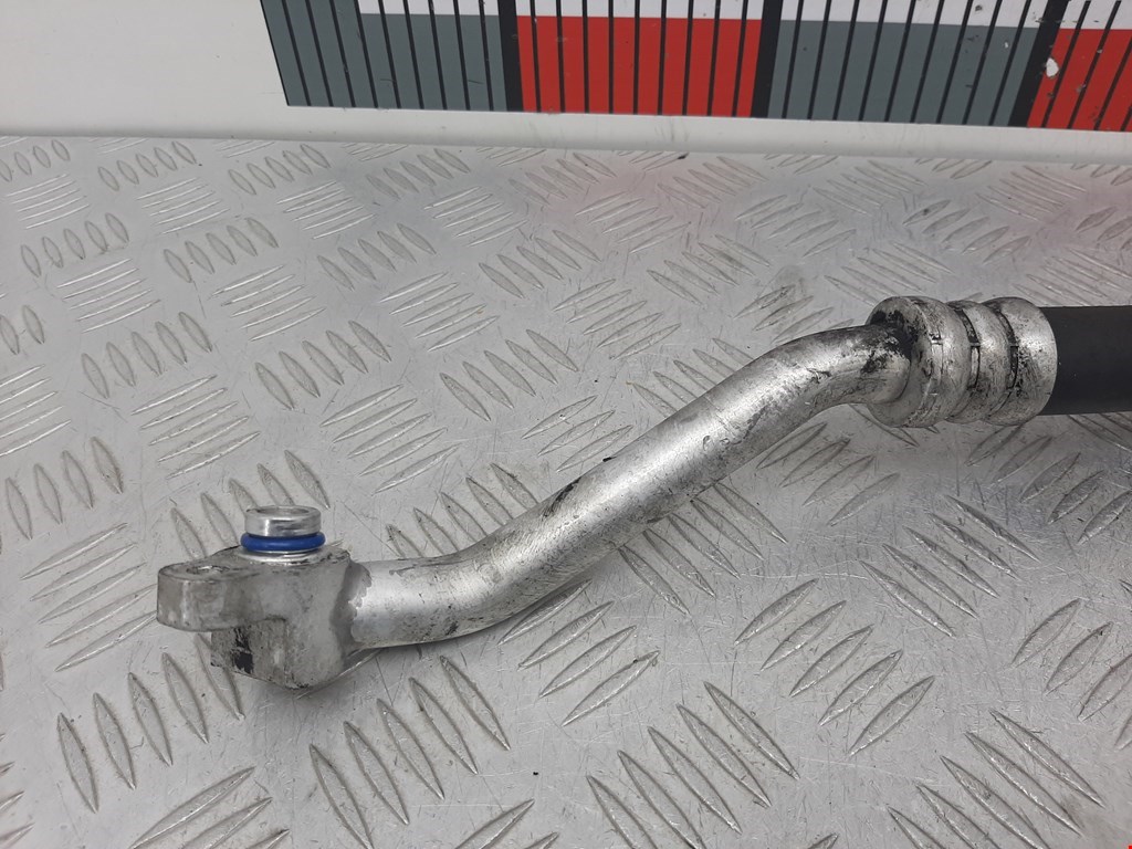 Трубка кондиционера KIA Sorento 2002-2009