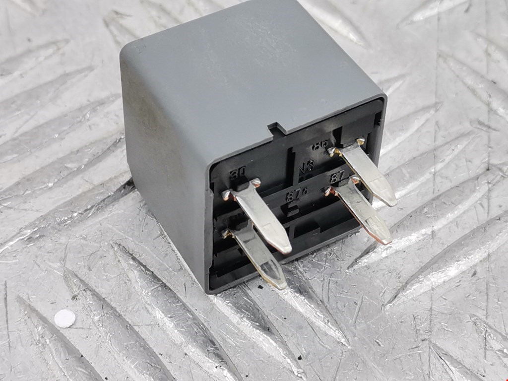 Реле KIA Carens 1999-2002