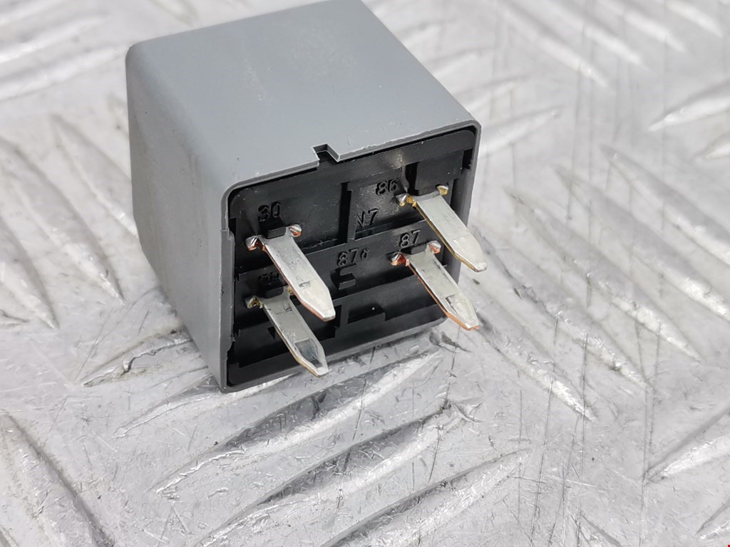 Реле KIA Carens 1999-2002